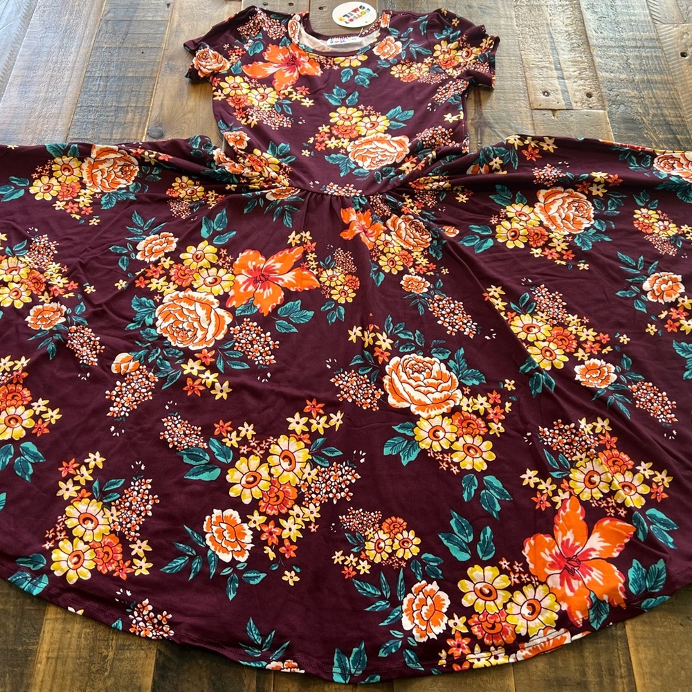 Dot Dot Smile size 8/10 girls floral Cap sleeve twirl dress new